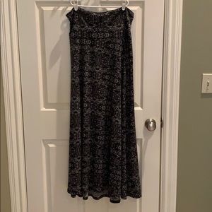 LuLaRoe Maxi Large black/white. Like new